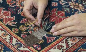 قالیشویی بی نظیر - رفوگری در جهانشهر کرج - رفوگری انواع فرش در جهانشهر کرج -باز سازی اواع فرش- ترمیم و ریشه دوزی و رفع پارگی فرش